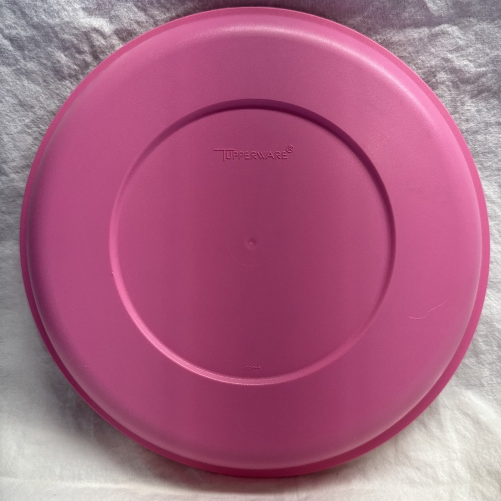Tupperware 1709 Pink Round Replacement Lid Only Fits Divided‎ Serving Tray 1708